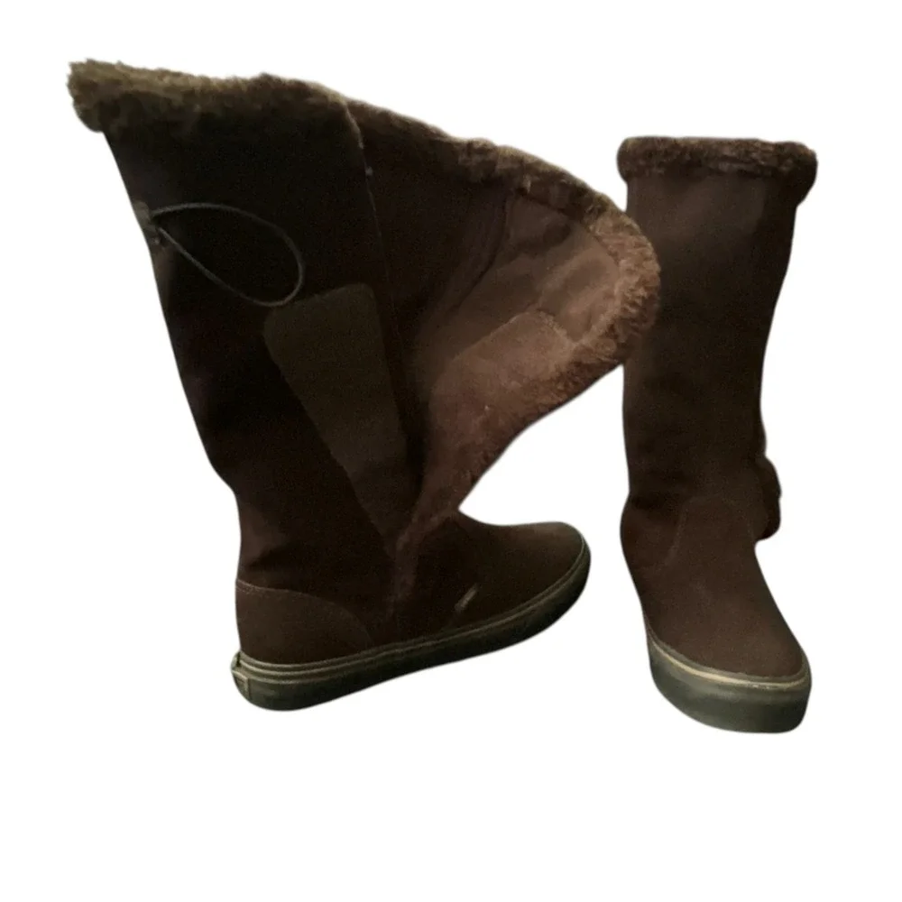 Vans Boots Women Chocolate Brown Phoebe Tall Suede Off The Wall Button SkateBoot